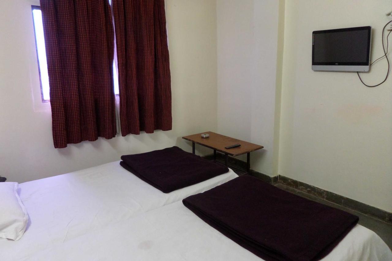Parvat Lodge Ahmednagar Eksteriør billede
